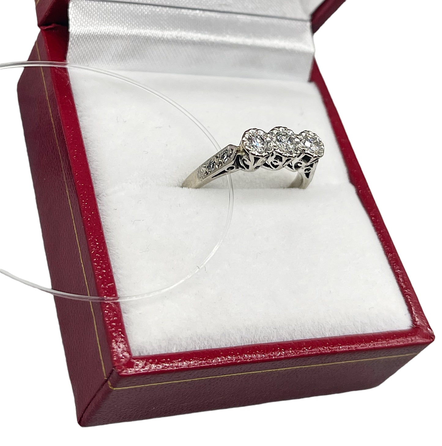 Mid-20th Century Illusion-Set Diamond Three-Stone Ring in 18ct White Gold