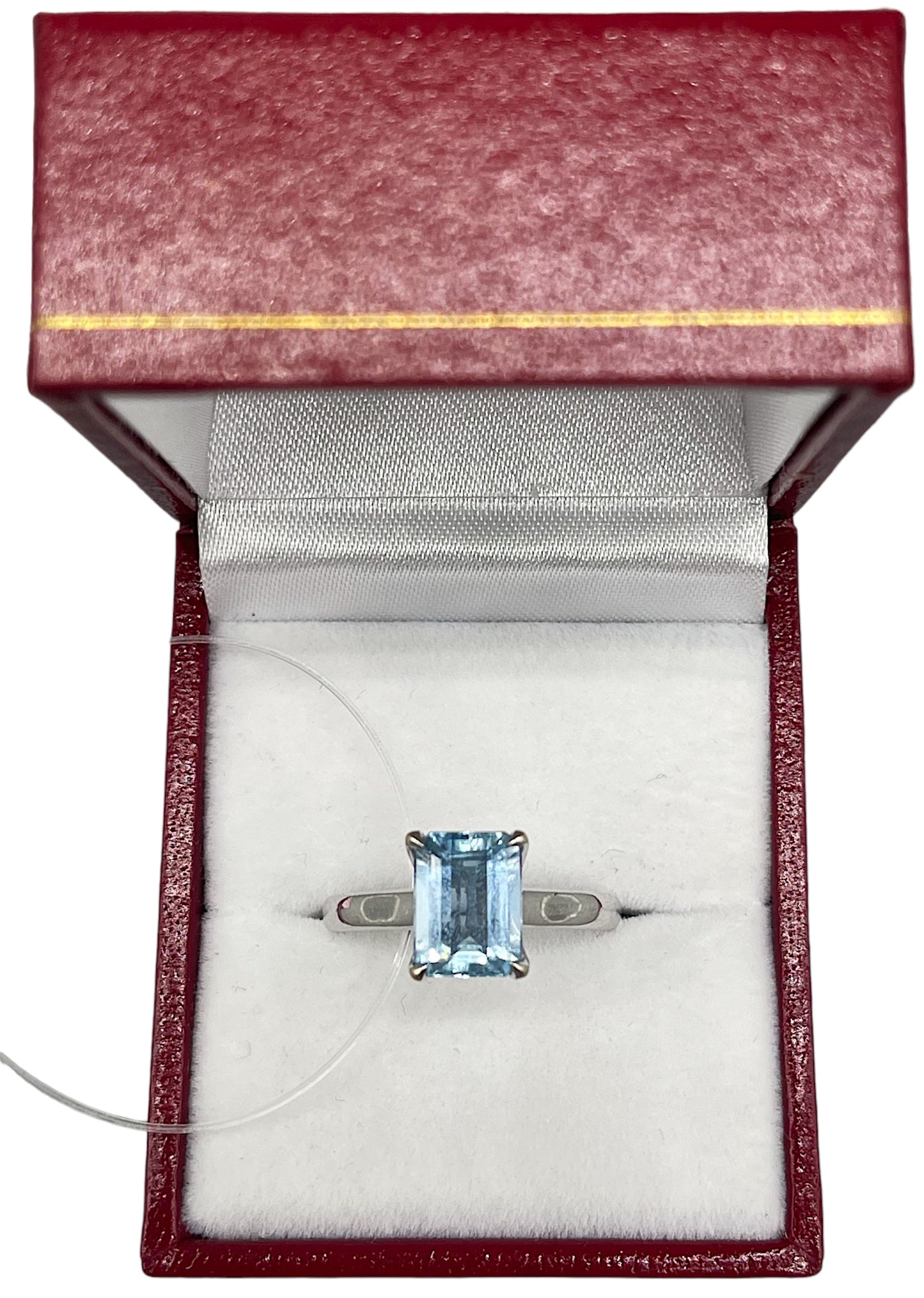 Aquamarine 1.80ct Single-Stone Ring in 18ct White Gold by Mappin & Webb